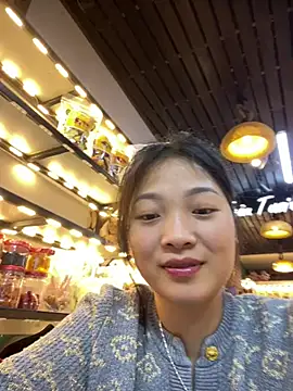 Lyn-be99 online show from 05/05/26, 01:30