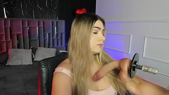 Snapshot of Liiahfontaine chatting on 02/20/26, 11:22 Liiahfontaine online show from 02/20/26, 11:22