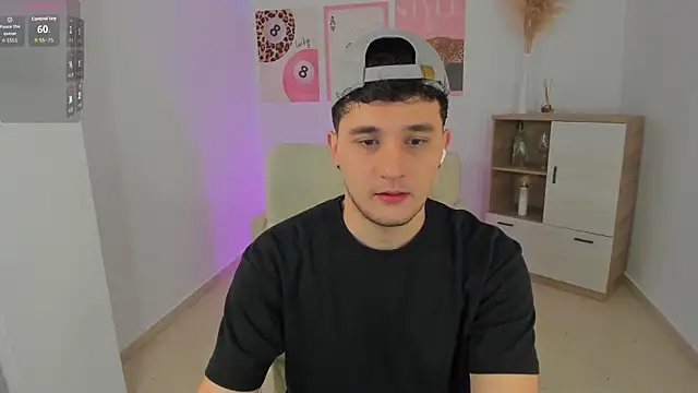 Snapshot of Massimo_Fiore chatting on 02/13/26, 09:33 Massimo Fiore online show from 02/13/26, 09:33