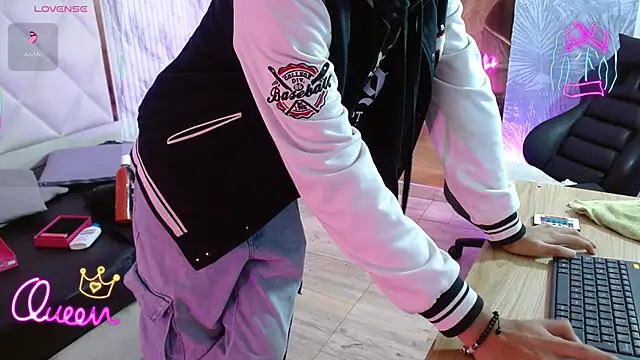 osamu tay online show from 02/05/26, 11:37