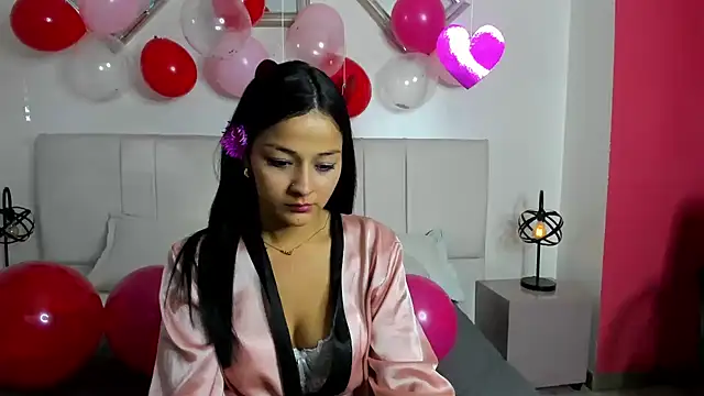 Snapshot of Minibombom chatting on 02/11/26, 07:52 Minibombom online show from 02/11/26, 07:52