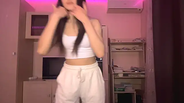 Kiaicatie online show from 05/04/26, 05:20