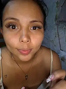 Daniela Cruz  online show from 04/10/26, 02:17