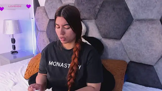 Snapshot of DulceJones chatting on 02/26/26, 08:41 DulceJones online show from 02/26/26, 08:41