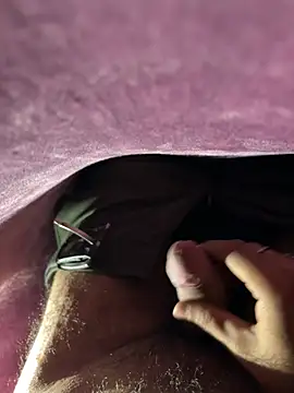 Snapshot of hardlysuck chatting on 01/31/26, 07:11 hardlysuck online show from 01/31/26, 07:11