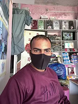 Snapshot of hardlysuck chatting on 02/05/26, 07:46 hardlysuck online show from 02/05/26, 07:46