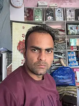 Snapshot of hardlysuck chatting on 02/24/26, 09:29 hardlysuck online show from 02/24/26, 09:29