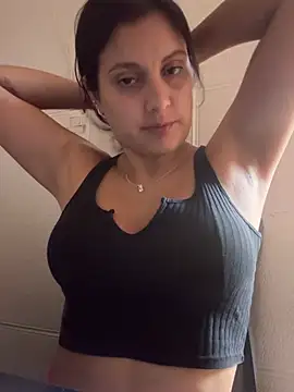 Snapshot of Jimena_luvv chatting on 02/27/26, 01:22 Jimena luvv online show from 02/27/26, 01:22