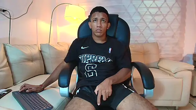 ricky spensar23cm  online show from 04/18/26, 12:14