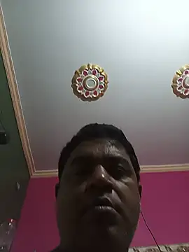 Snapshot of deshilnd chatting on 07/15/26, 12:05 deshilnd online show from 07/15/26, 12:05