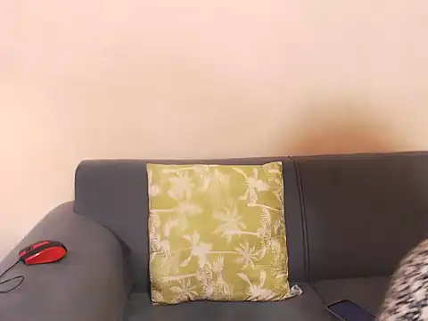 Thique Dollxx online show from 02/08/26, 08:40