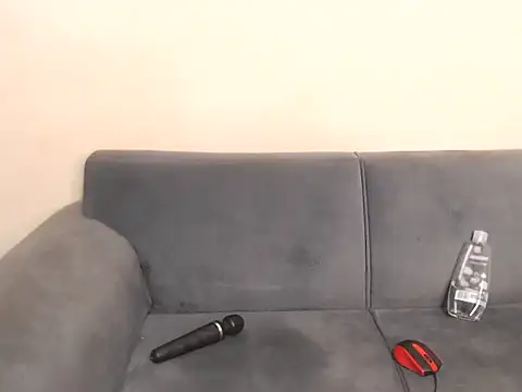 Thique Dollxx online show from 02/15/26, 06:59