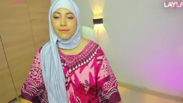 LAY LA  online show from 04/09/26, 09:20