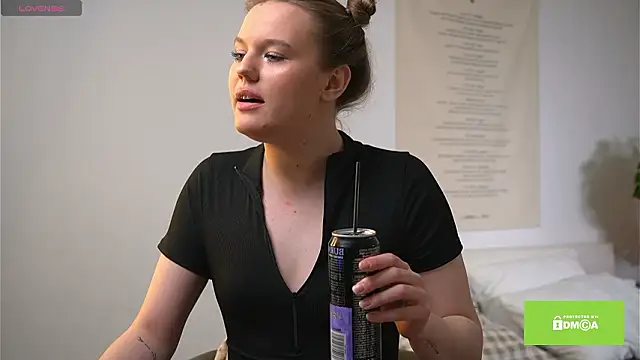 Snapshot of Agatha_Gris chatting on 02/01/26, 09:35 Agatha Gris online show from 02/01/26, 09:35