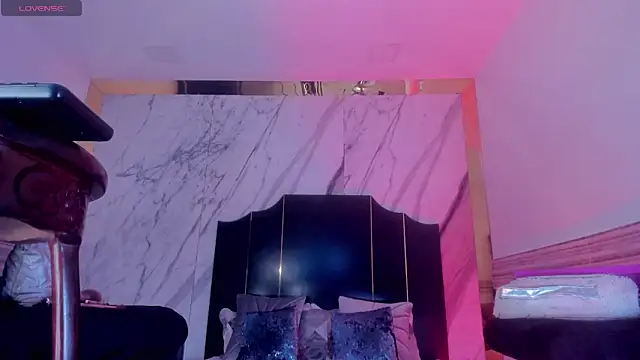 Snapshot of Adonis_hot chatting on 02/20/26, 05:26 Adonis hot online show from 02/20/26, 05:26