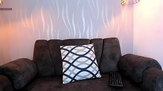 Naomy-lopez online show from 02/14/26, 01:19