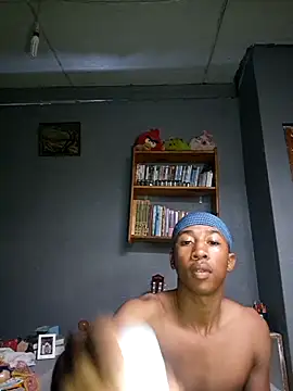 Peterveero12 online show from 03/18/26, 04:32