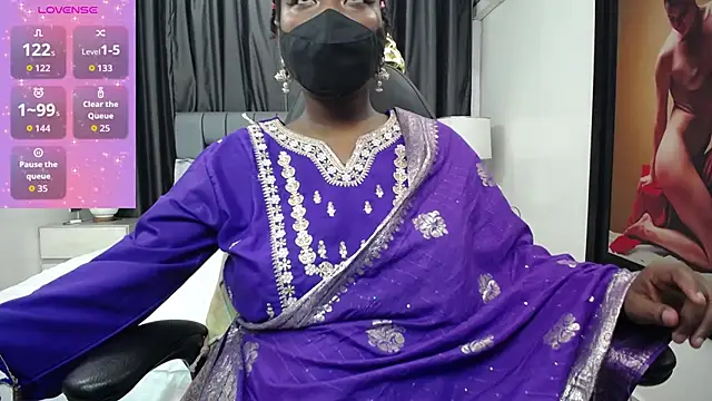 Snapshot of kavya_suri_ chatting on 02/13/26, 07:21 kavya suri online show from 02/13/26, 07:21