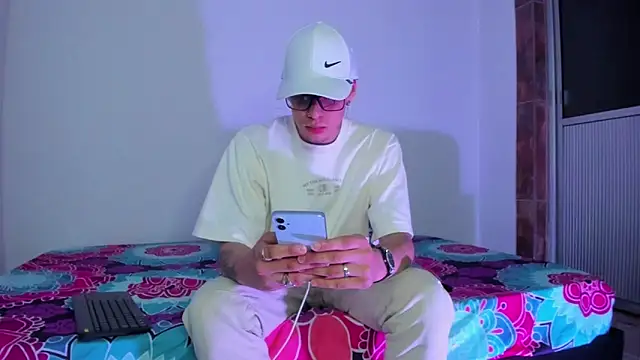 Snapshot of Vlad__night chatting on 02/03/26, 11:48 Vlad night online show from 02/03/26, 11:48