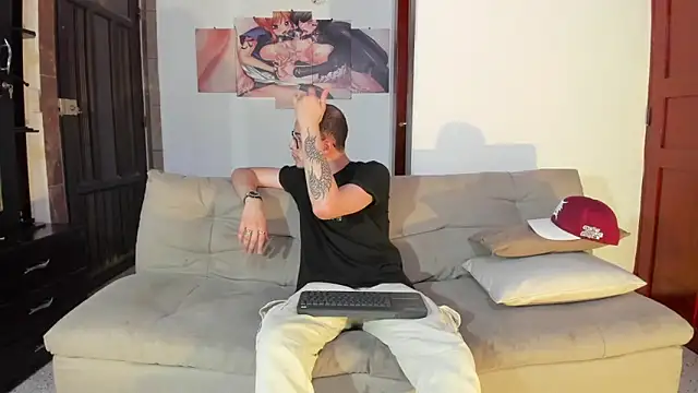 Snapshot of Vlad__night chatting on 02/18/26, 03:35 Vlad night online show from 02/18/26, 03:35