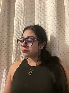 Snapshot of Violetta_pinkk1 chatting on 02/16/26, 04:30 Violetta pinkk1 online show from 02/16/26, 04:30