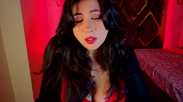 Luvienne online show from 02/21/26, 07:26