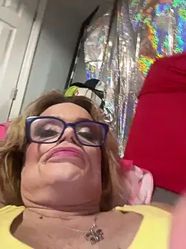 Snapshot of starandsky chatting on 02/21/26, 05:08 starandsky online show from 02/21/26, 05:08