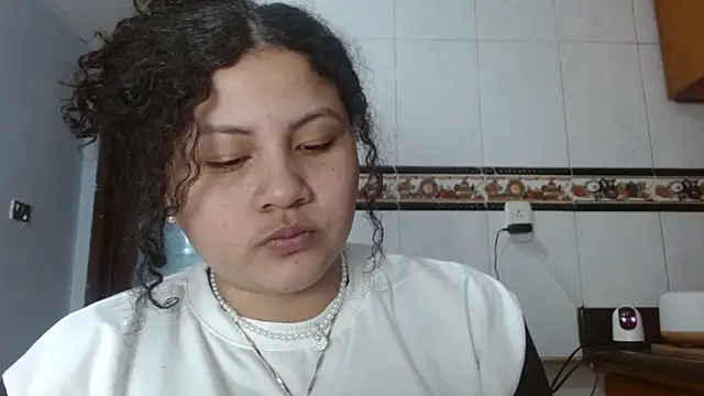 Snapshot of Baby_dirt chatting on 02/12/26, 02:23 Baby dirt online show from 02/12/26, 02:23