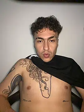 vanilla Kush online show from 04/23/26, 04:24