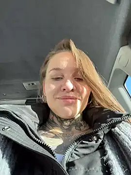 Snapshot of KishaMur chatting on 02/17/26, 04:53 KishaMur online show from 02/17/26, 04:53