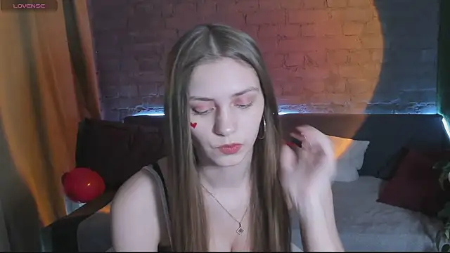 Snapshot of Cheryl_Backer chatting on 02/12/26, 03:18 Cheryl Backer online show from 02/12/26, 03:18