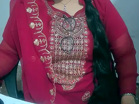 Snapshot of Cute_Aliyaa chatting on 02/27/26, 07:30 Cute Aliyaa online show from 02/27/26, 07:30