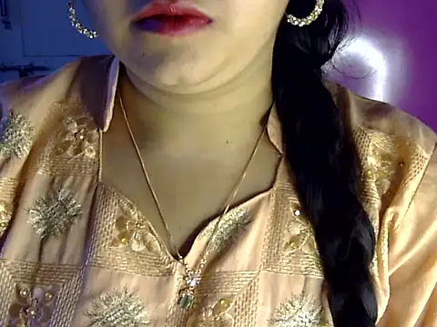 Cute Aliyaa online show from 07/11/26, 12:52