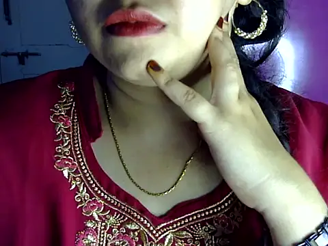Cute Aliyaa online show from 07/12/26, 01:24
