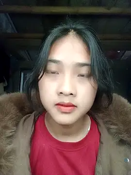 Snapshot of Hoa-tuylip chatting on 02/01/26, 04:11 Hoa-tuylip online show from 02/01/26, 04:11