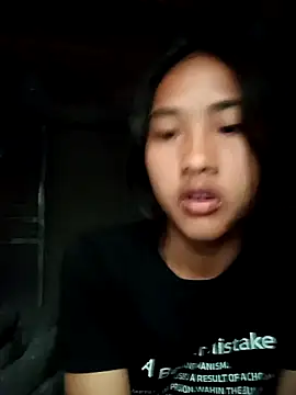 Snapshot of Hoa-tuylip chatting on 03/01/26, 01:40 Hoa-tuylip online show from 03/01/26, 01:40