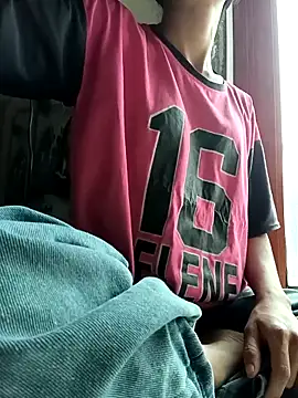 Hoa-tuylip online show from 04/15/26, 09:05