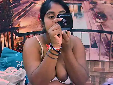 Snapshot of IndianDiva27 chatting on 02/27/26, 05:40 IndianDiva27 online show from 02/27/26, 05:40