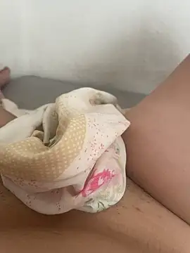 teubrinquedinho online show from 02/06/26, 01:25