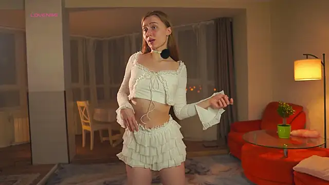 SharaNewbern online show from 03/09/26, 02:43