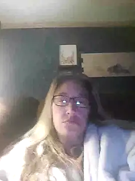 Snapshot of Sunflower0025 chatting on 02/18/26, 12:45 Sunflower0025 online show from 02/18/26, 12:45