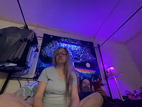 Sunflower0025 online show from 04/05/26, 01:14