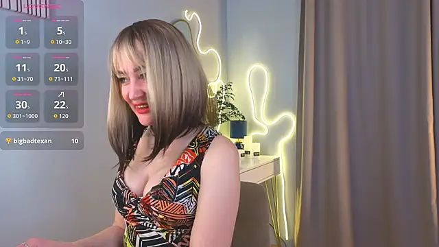 Snapshot of Oliiviaa_ chatting on 02/02/26, 08:13 Oliiviaa online show from 02/02/26, 08:13