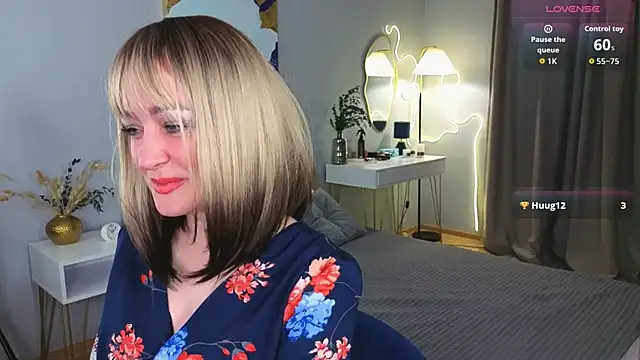 Snapshot of Oliiviaa_ chatting on 02/09/26, 08:18 Oliiviaa online show from 02/09/26, 08:18