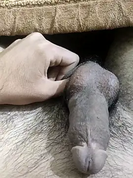 Nniiyakk online show from 04/16/26, 05:03