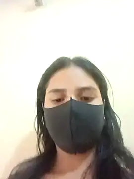 Mahira-- online show from 05/17/26, 03:59