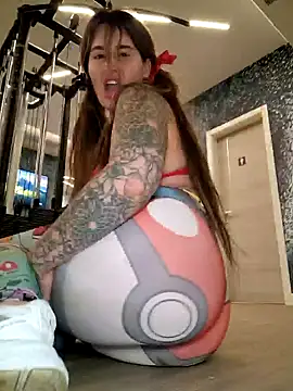 Snapshot of TattooGirlAlia chatting on 12/12/24, 09:04 TattooGirlAlia online show from 12/12/24, 09:04