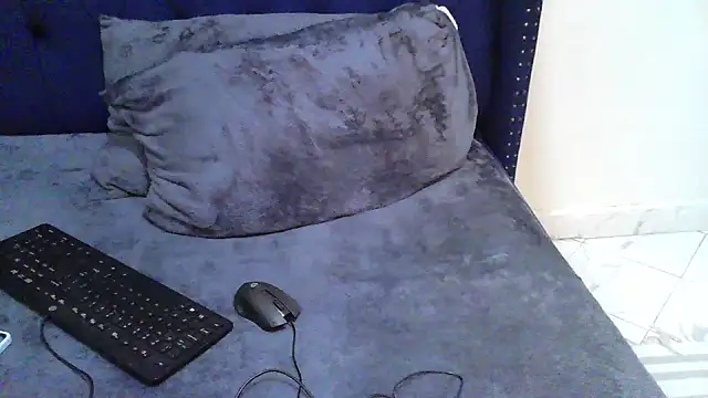 Lapricony online show from 04/05/26, 02:14