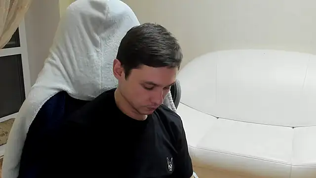 Alexmansuper online show from 04/16/26, 07:36