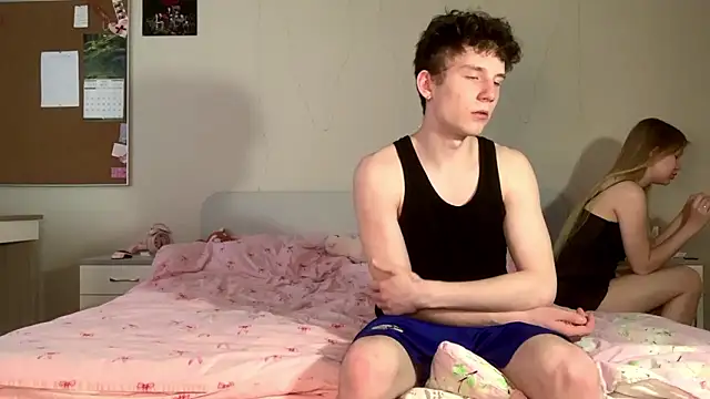 Snapshot of FloraCouple chatting on 03/01/26, 12:29 FloraCouple online show from 03/01/26, 12:29